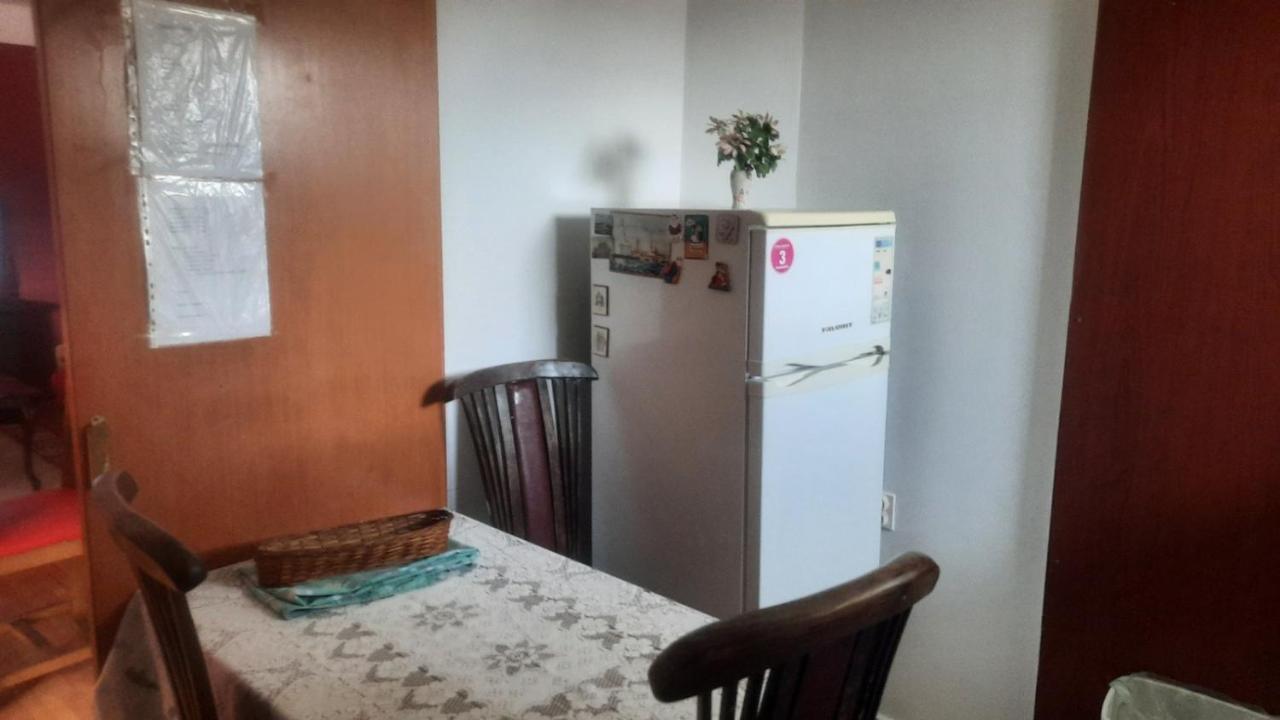 Stan Za Iznajmuvanje So Parking,Blisku Do Centar. Kumanovo Exteriör bild